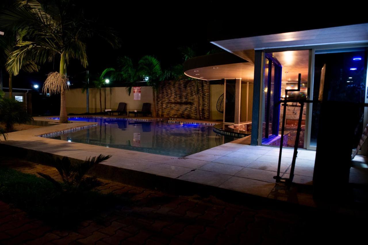 Emc Fully Furnished &Serviced Villas 4 Bedroom With Solar Power , Private Pool, Starlink Wifi ,Aircons & Dstv Lusaka Exterior foto